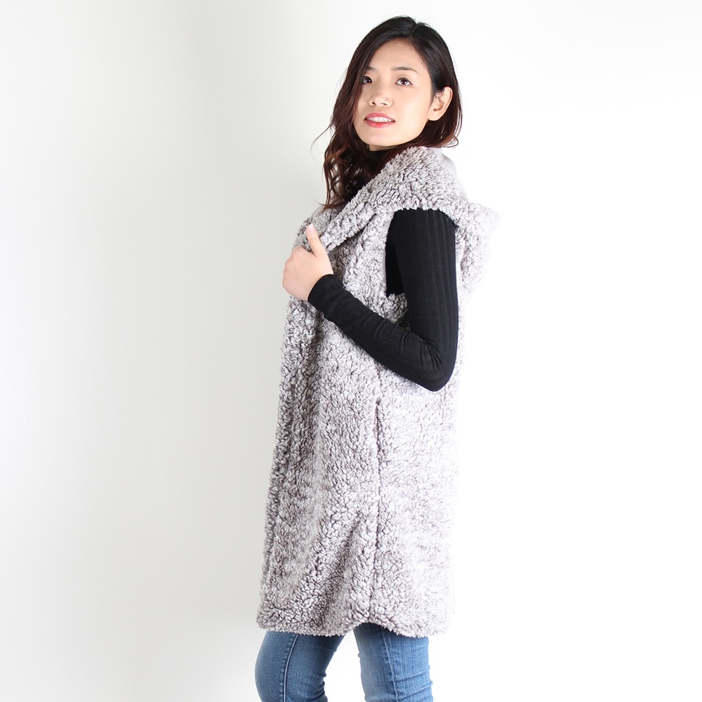 NWT, Light Grey Sherpa Hoodie Fly Away - Picture 2 of 4